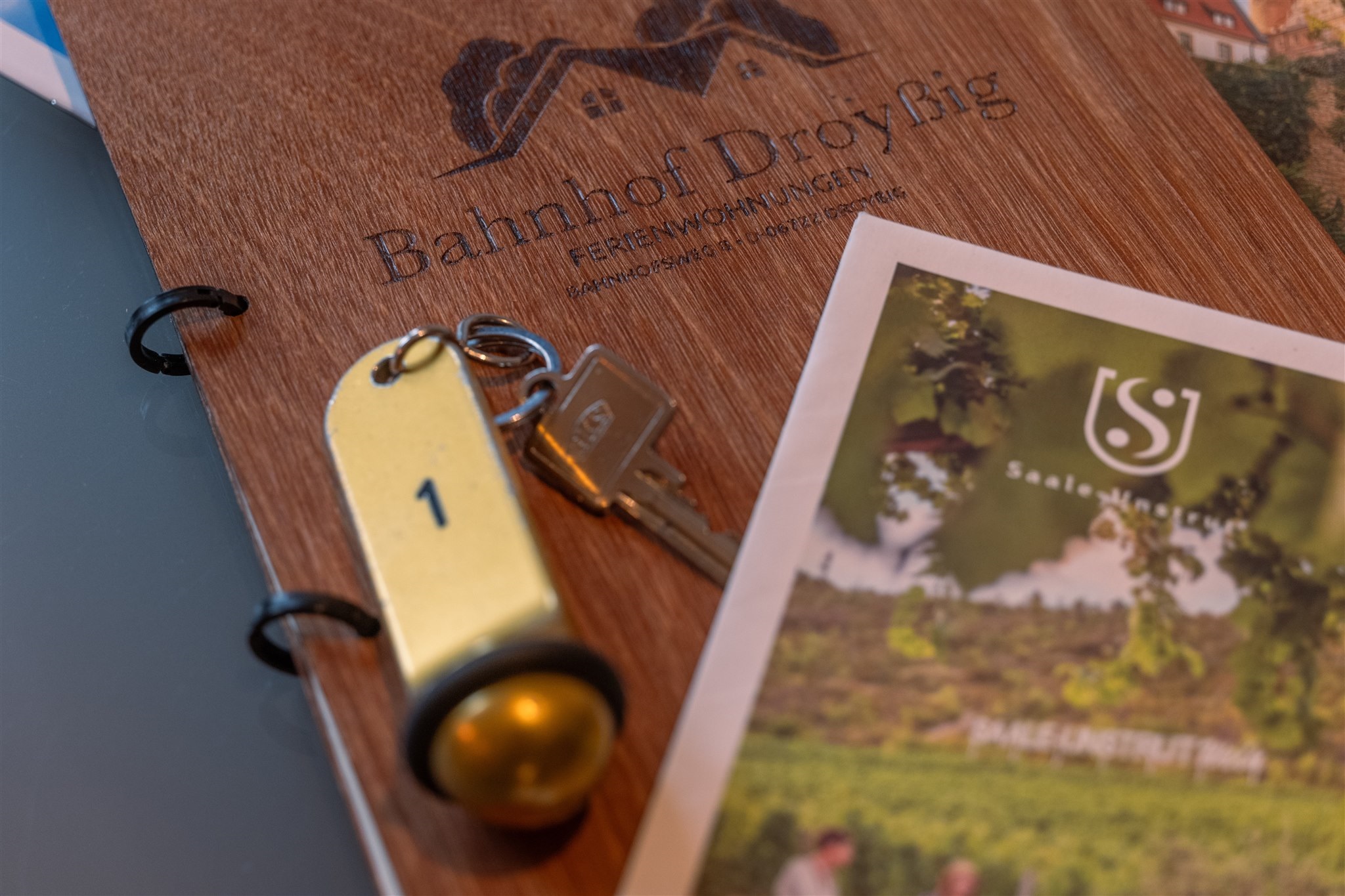 Bahnhof Droyßig - Alte Dienstwohnung im DG