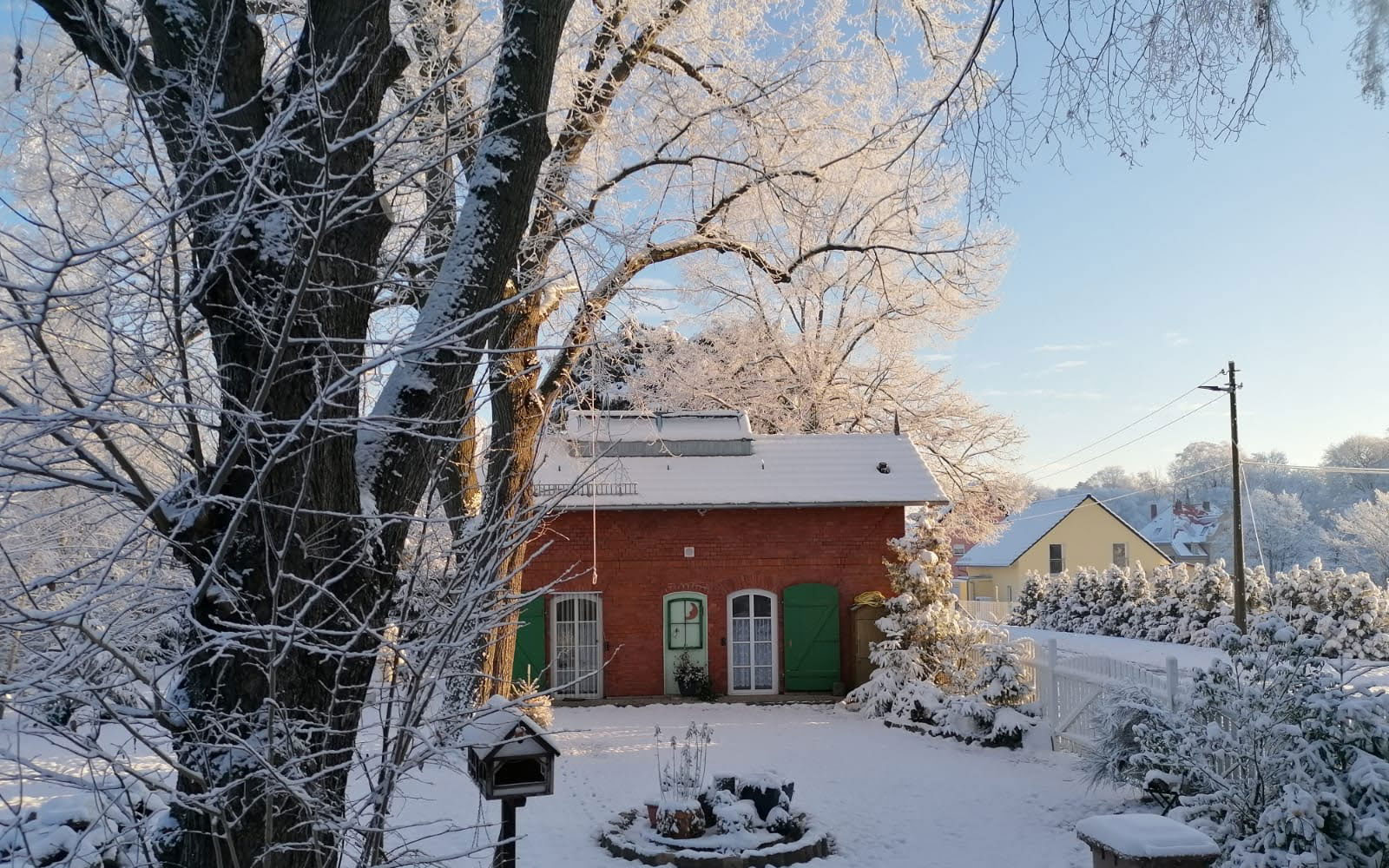 Bahnhof Droyßig - Übernachten im Denkmal- Ferienwohnungen - Saale-Unstrut
